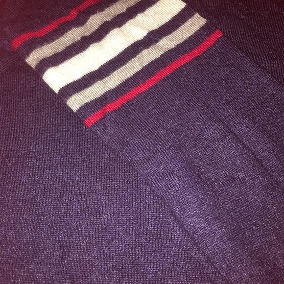 Pink VS sweater - Picture 4 of 6